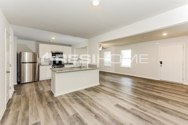 Building Photo - 205 Wellbrook Ct NE