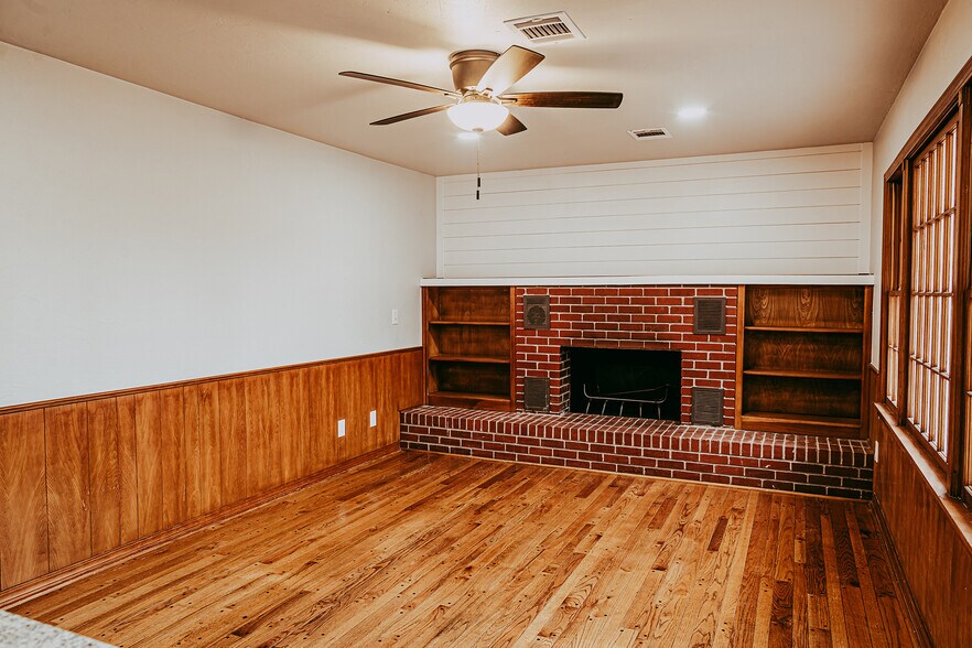 Living Room 2 - 5331 Indian Hill Rd