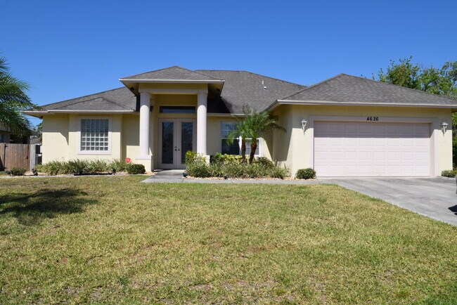 Primary Photo - 4626 SW Vahalla St