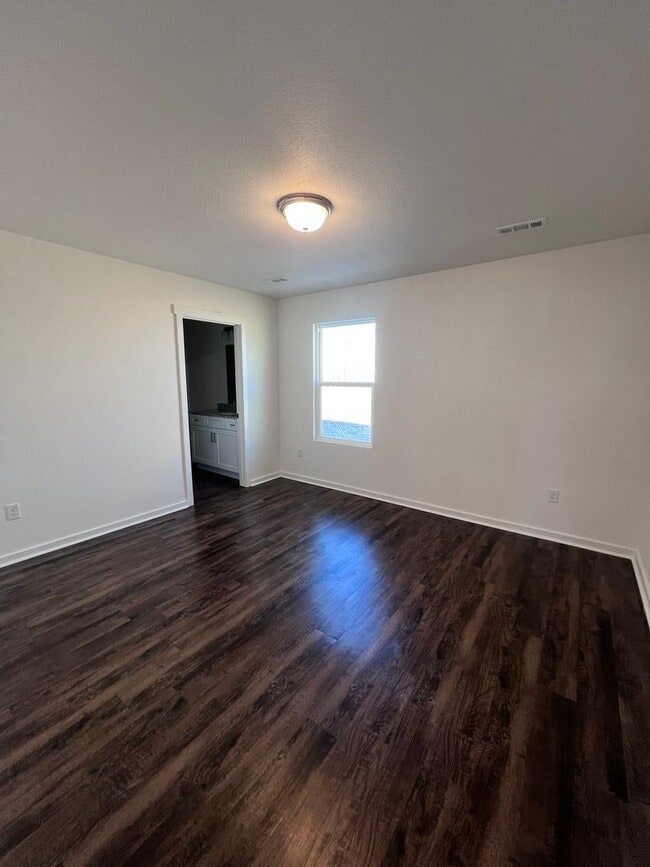 Building Photo - New Beginnings Start with AMRR: Now Pre Leasing with Move-In Special!