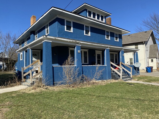 Building Photo - 33 Frelinghuysen Ave