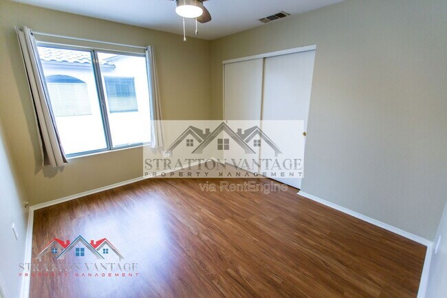 Building Photo - 7420 W Los Gatos Dr