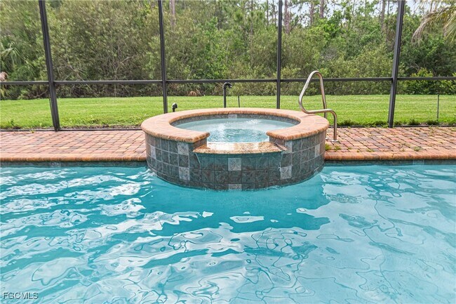 Building Photo - 11006 Longwing Dr