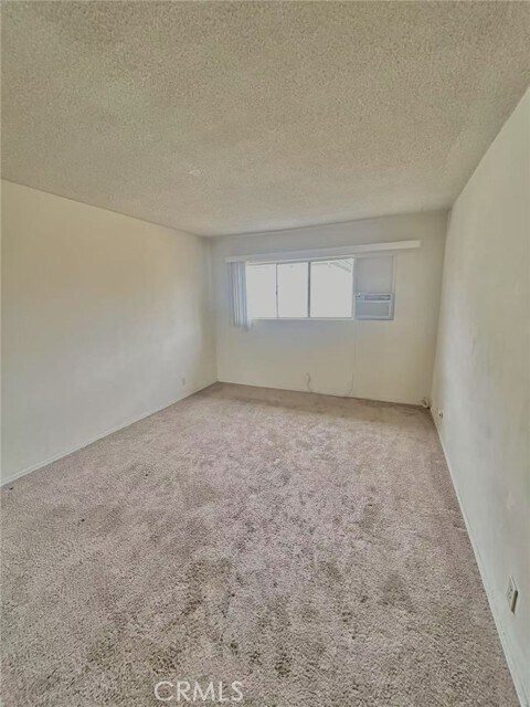 Building Photo - 922 W Duarte Rd