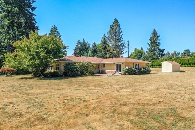 Building Photo - Beautiful 4 Bed, 2 Bath Rental Home in Hap...