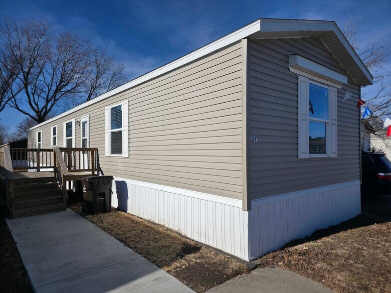 Building Photo - 1917 SW 11th St