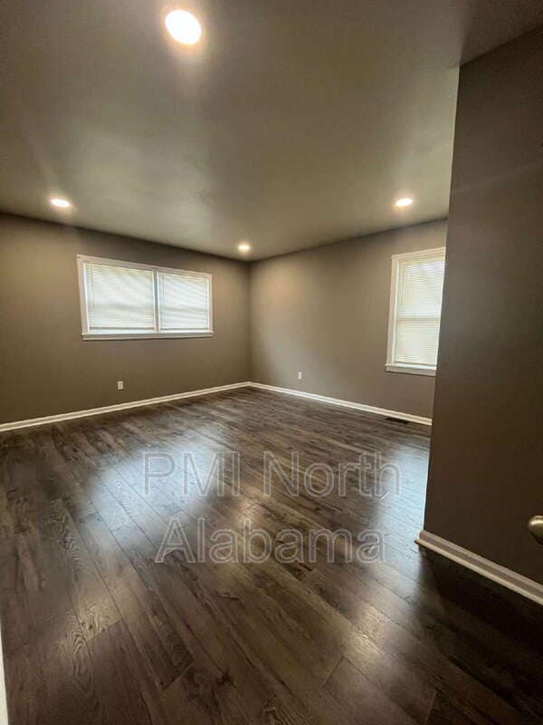 Building Photo - 6208 Cedar Point Dr NW