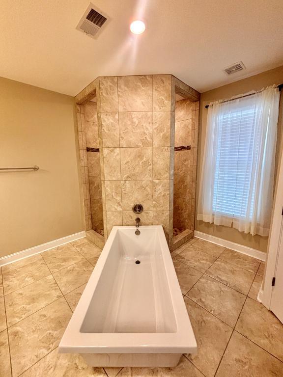 Building Photo - 6008 Fish Hawk Ct
