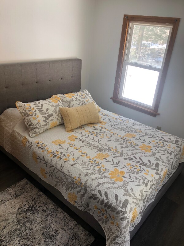 Building Photo - 1424 Sabattus St