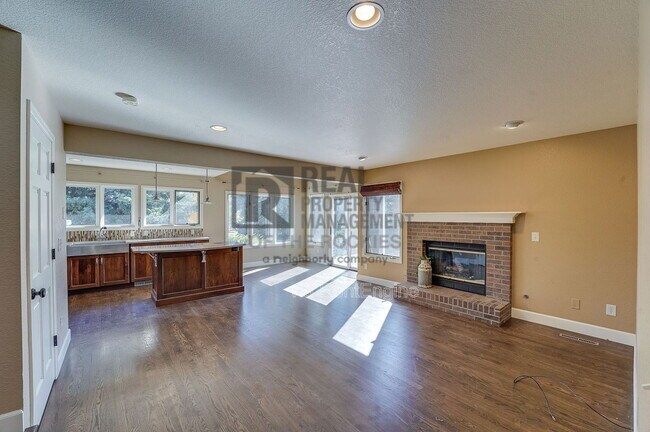 Building Photo - 5106 Saffron Ct