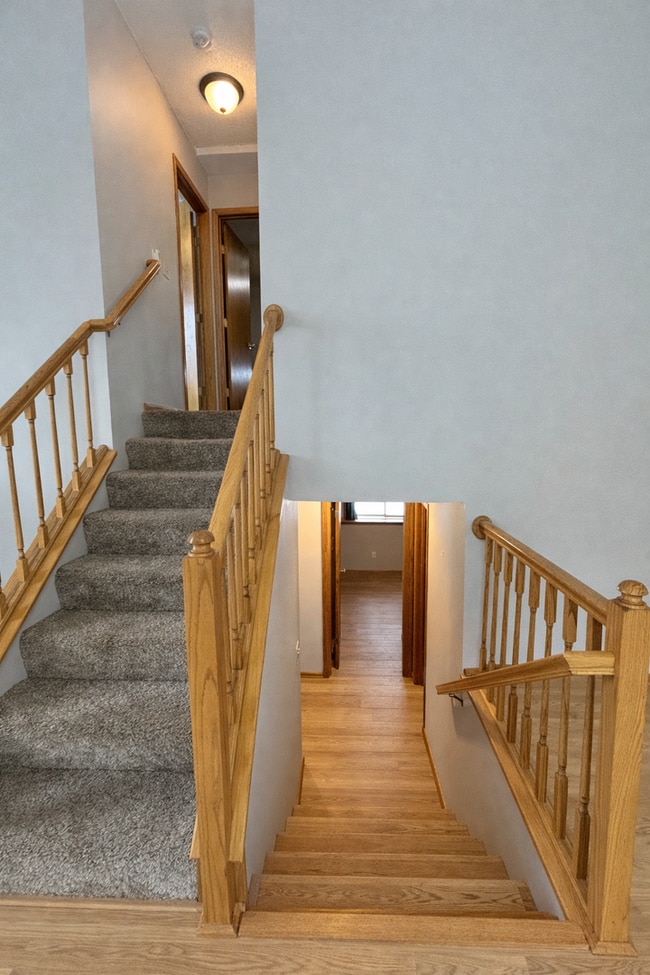 Building Photo - Stunning 4bed 2bath Home, With a Fully Fenced Yard.