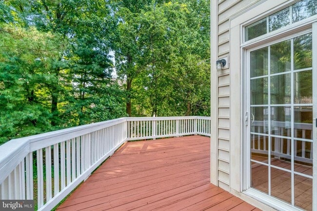Building Photo - 9662 Potters Hill Cir