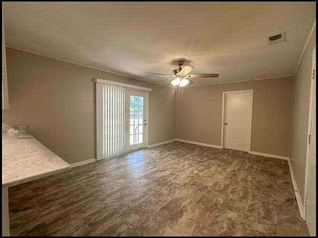 Building Photo - 604 Springwood Dr