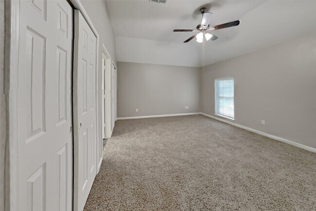 Building Photo - 16306 Ash Point Ln