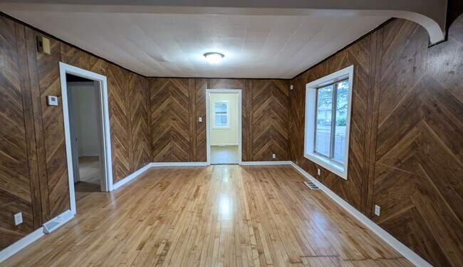 Building Photo - 2128 8th St