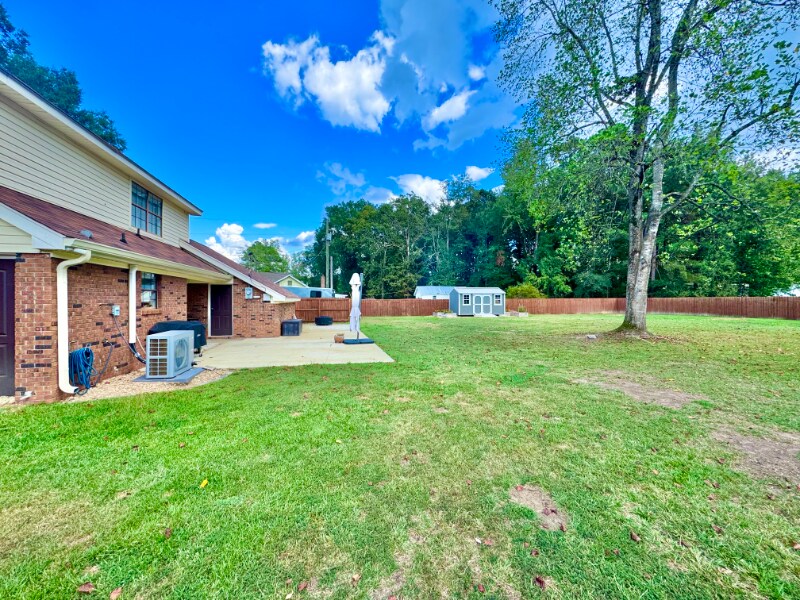 Building Photo - 56 Shelton Dr