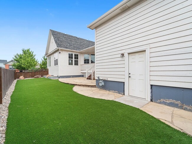 Building Photo - 1185 Gold Hill Mesa Dr
