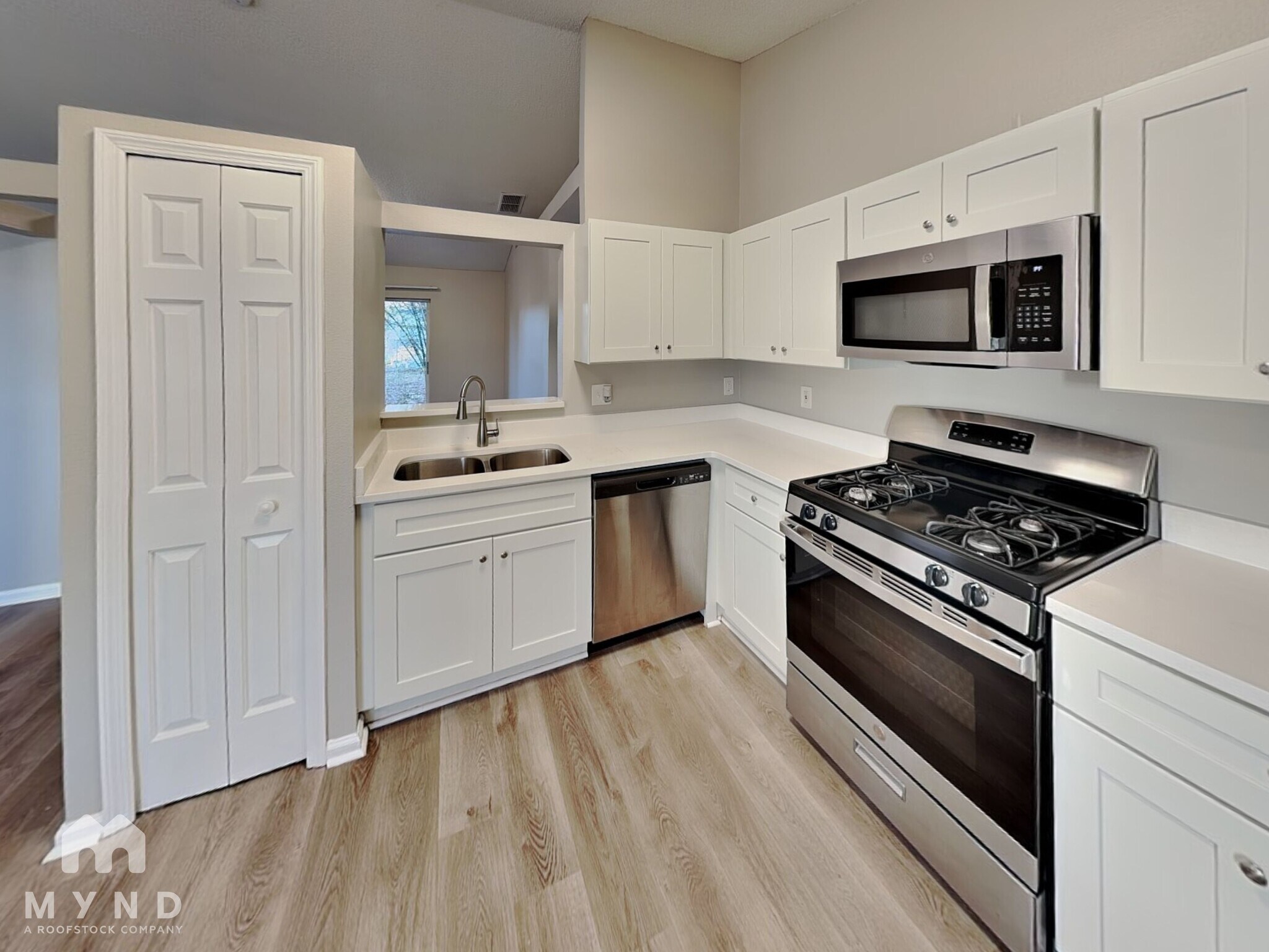 Building Photo - 2581 Sage Dr