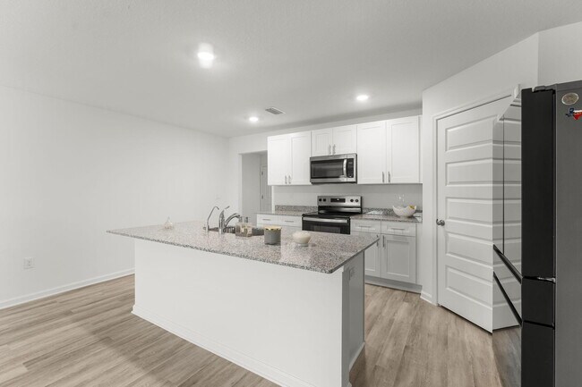 Building Photo - 255 Riverwalk Cir