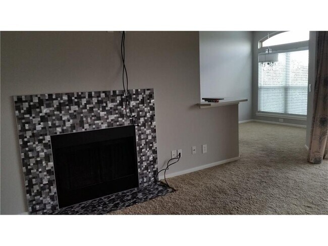 Building Photo - 6000-22 Shepherd Mountain Cove