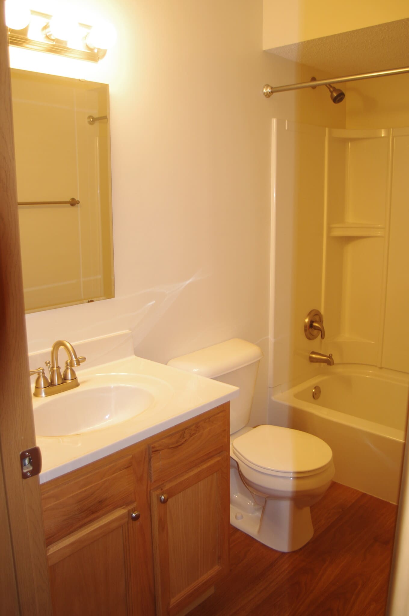 Building Photo - 17 Woodland Oaks Dr