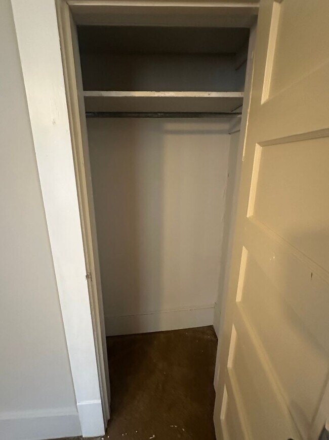 Building Photo - 3231-3233 Duncan St