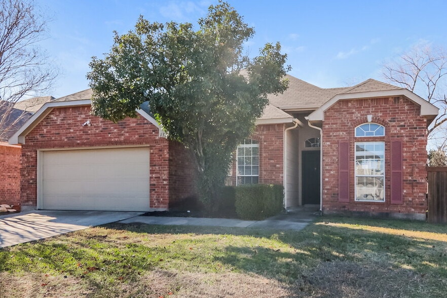 Building Photo - 133 Pinion Ln