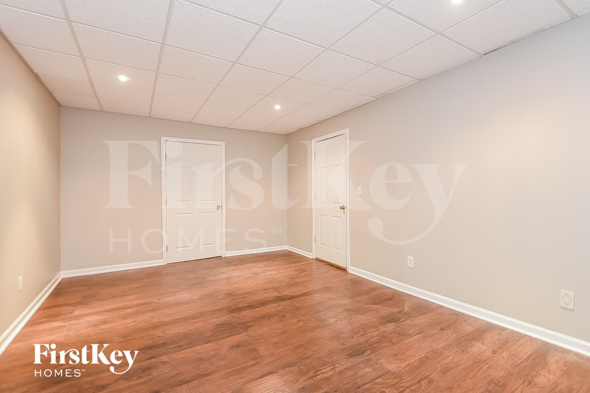 Building Photo - 1069 Thornwood Dr