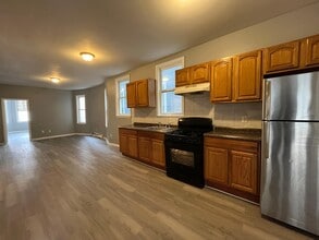 Building Photo - 97 Wilkinson Ave