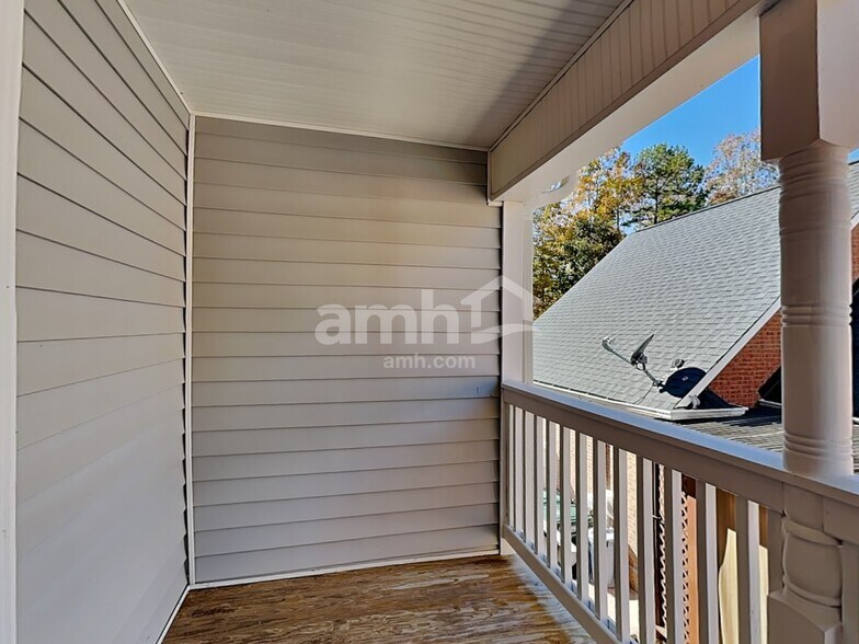 Building Photo - 6111 Creft Cir