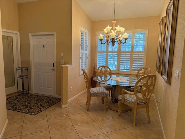 Building Photo - 328 W Coral Trace Cir