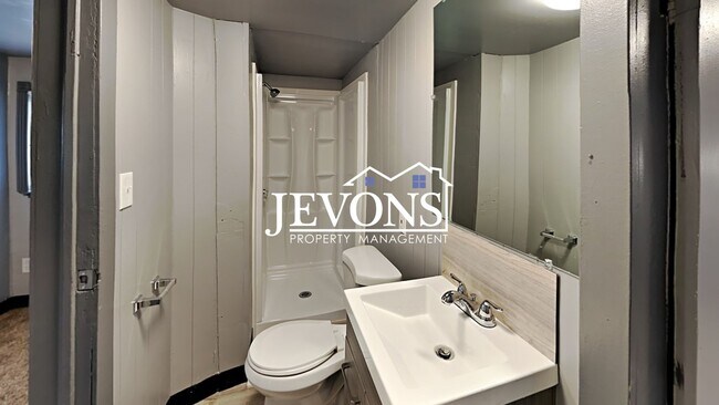 Building Photo - Your Next-Door Deal: Rent Ready!