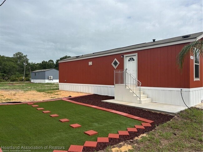 Primary Photo - 2430 Hammock Rd