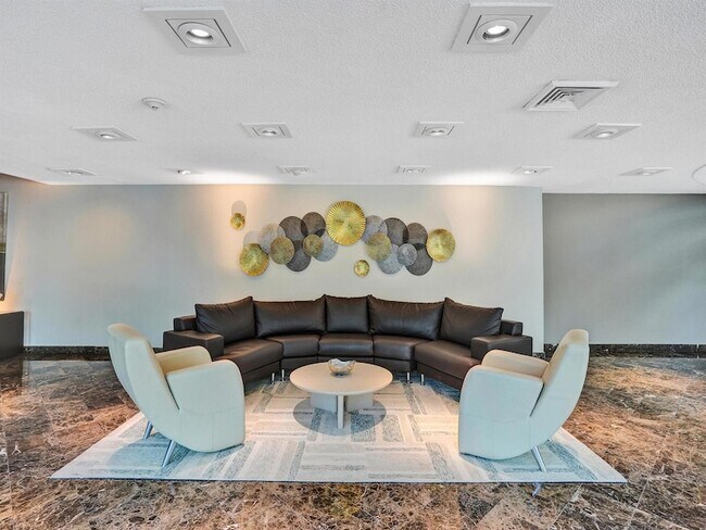 Building Photo - 1360 S Ocean Blvd