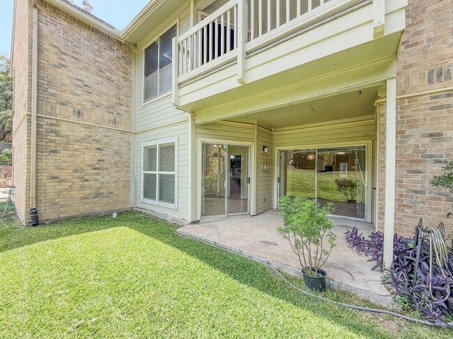Building Photo - 2450 Wickersham Ln