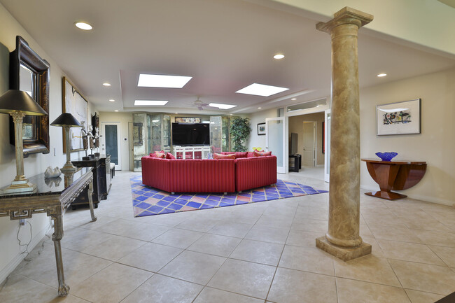 Building Photo - 45735 Pawnee Rd