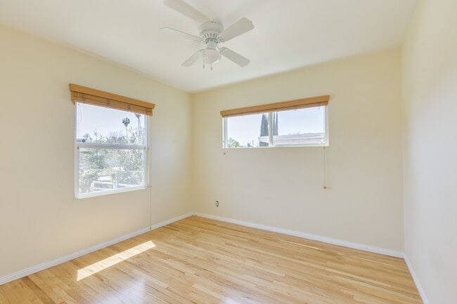Building Photo - Move-In Ready 3BD/2BA Home Near Woodland Hills