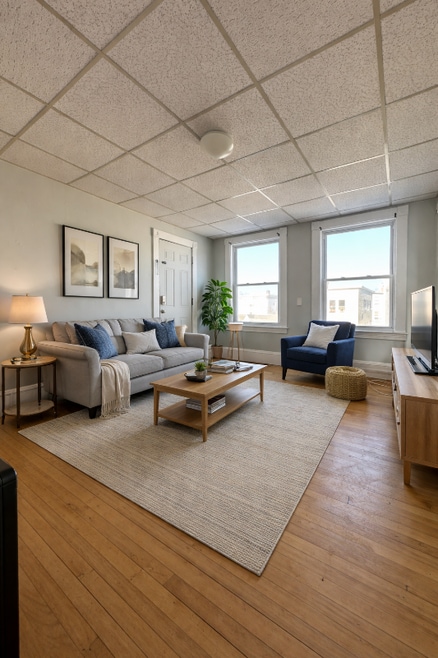 Building Photo - 213 Laurel St