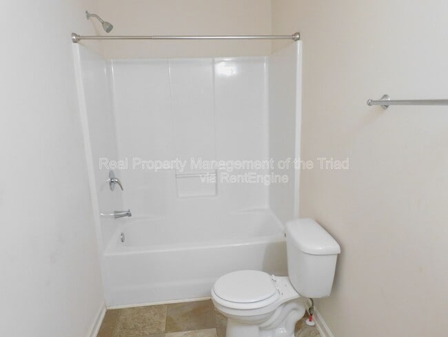 Building Photo - 301 Hidden Timber Ln