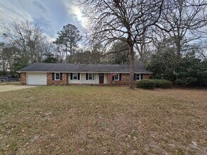 Building Photo - 637 Sierra St