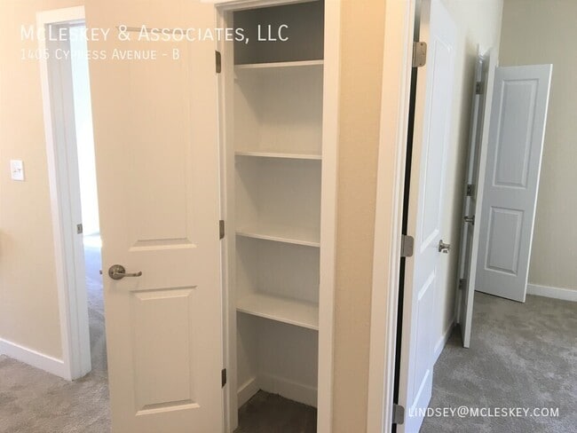 Building Photo - 1405 Cypress Ave