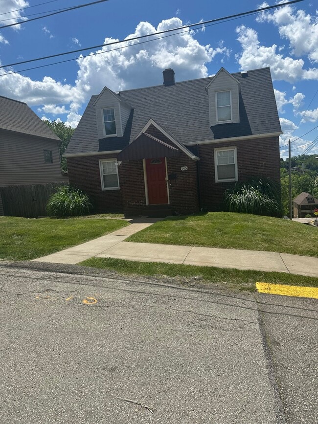 Building Photo - 145 Greenfield Ave
