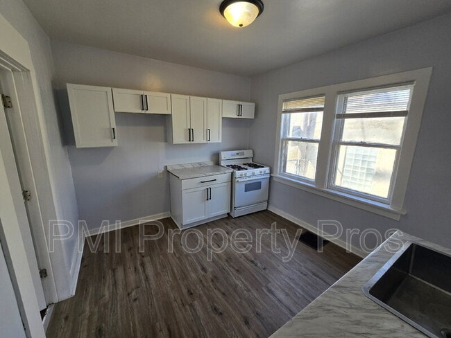 Building Photo - 2509A North Buffum Street