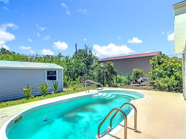 Building Photo - 7341 Hart St