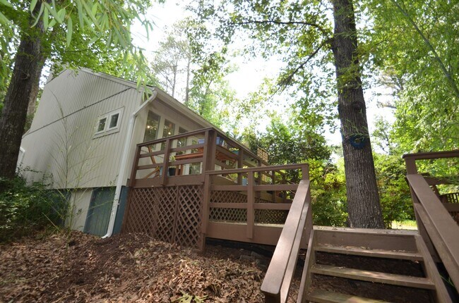 Building Photo - Ranch with bonus upstairs Fearrington Dream Home!