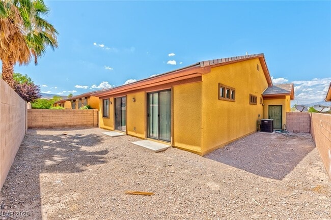 Building Photo - 9109 Fusion Dr