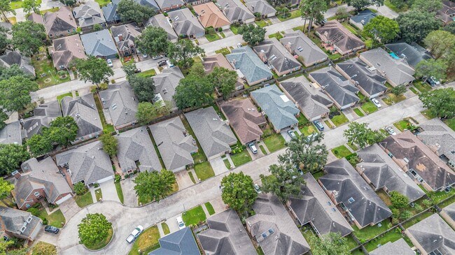 Building Photo - 6603 Pauma Dr