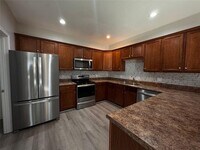 Building Photo - 1812 Lakewood Ave SE