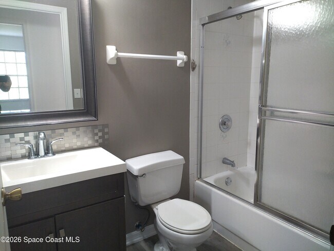 Building Photo - 3619 Egret Dr