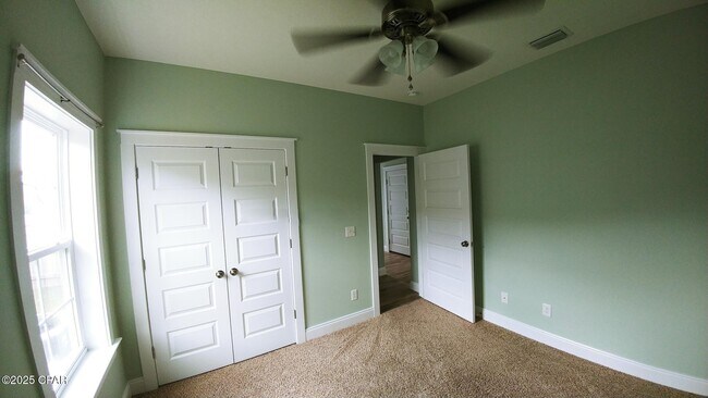 Building Photo - 508 Camelia St